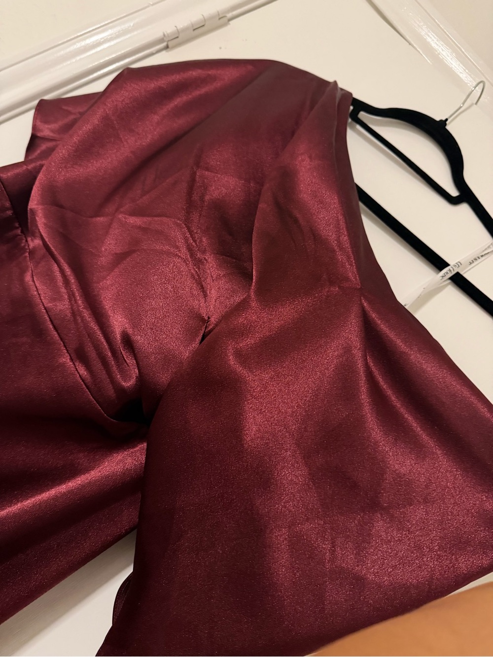 JJ’s House Burgundy One-Shoulder Satin Maxi Dress – New With Tags - Picture 3 of 3